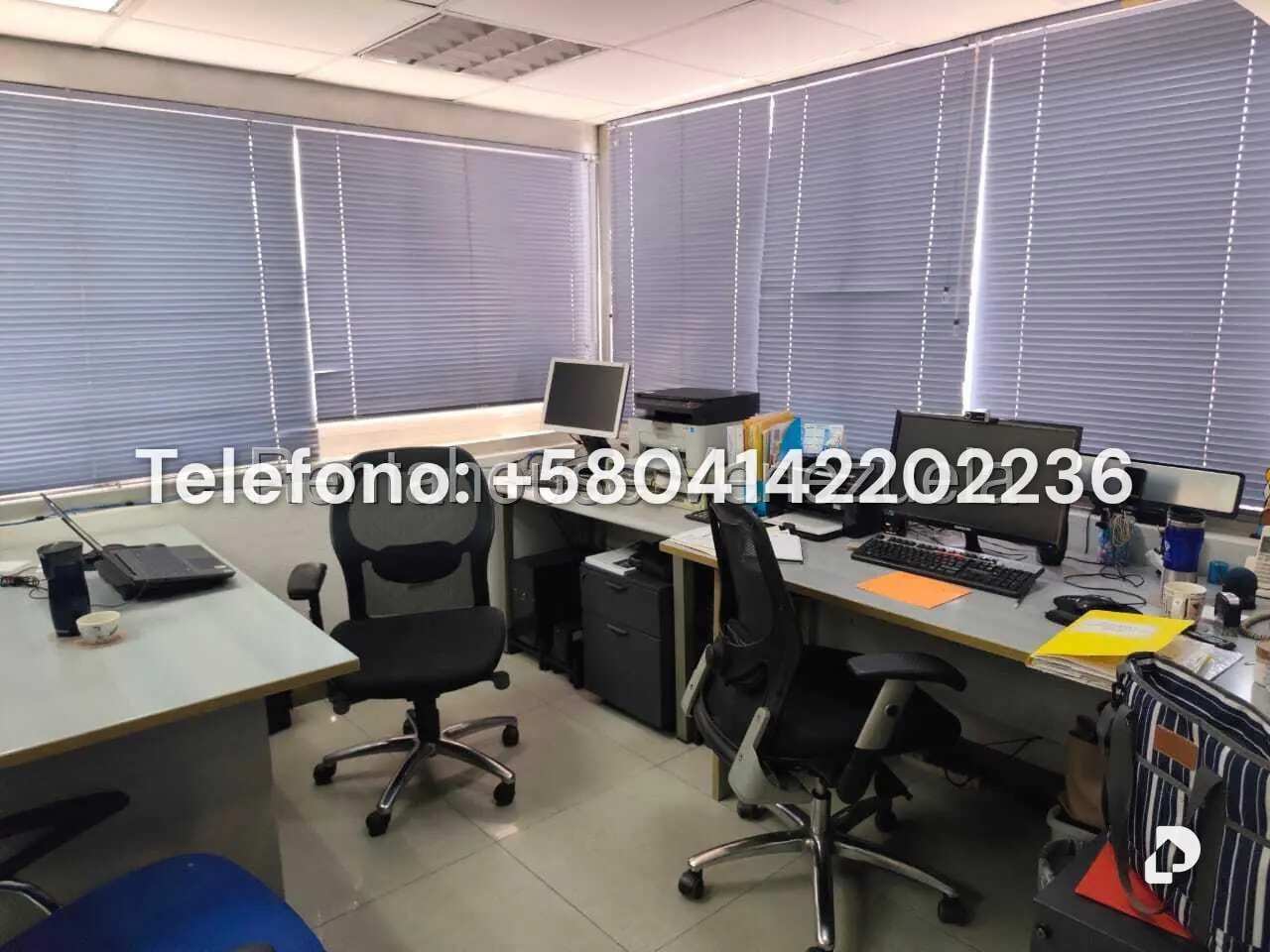 Oficina en Los Cortijos de Lourdes, Caracas – 19