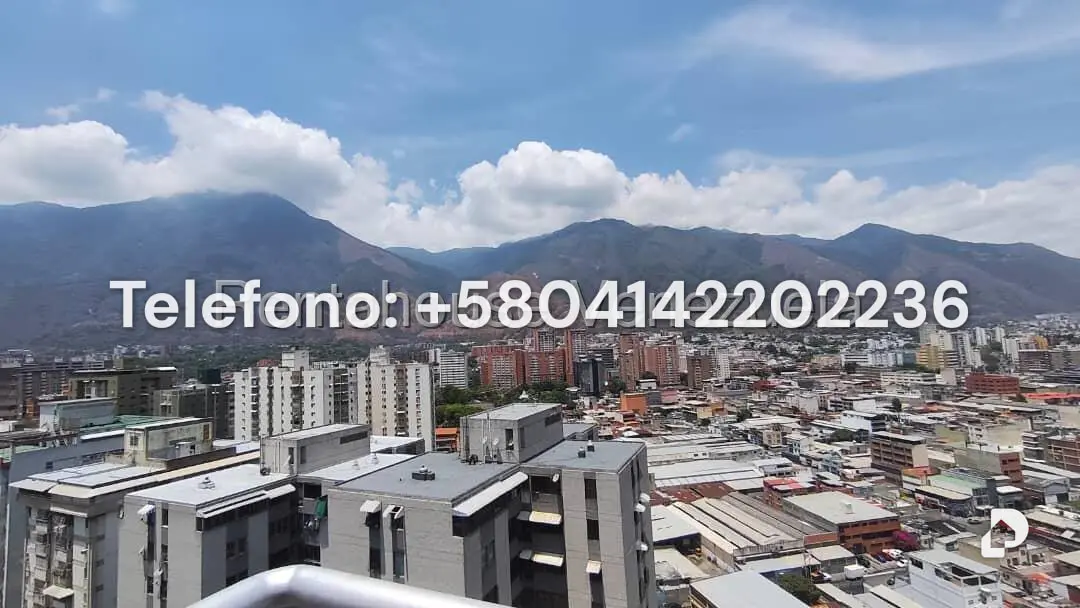 Oficina en Los Cortijos de Lourdes, Caracas – 3