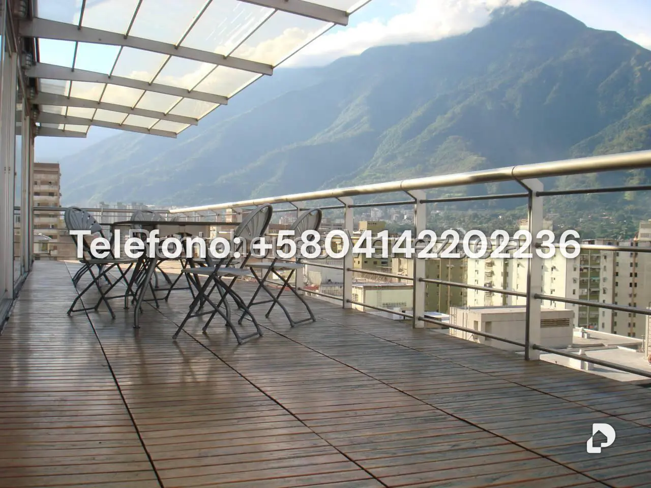 Oficina en Los Cortijos de Lourdes, Caracas – 25