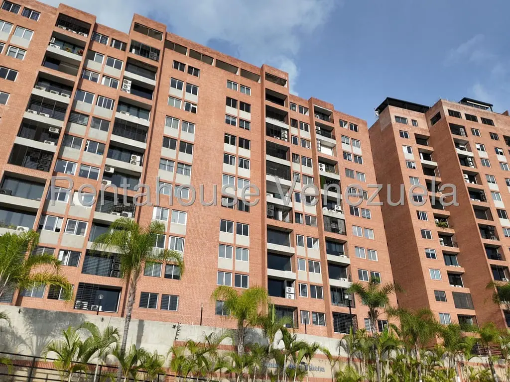 Apartment in Colinas de La Tahona, Caracas - 1