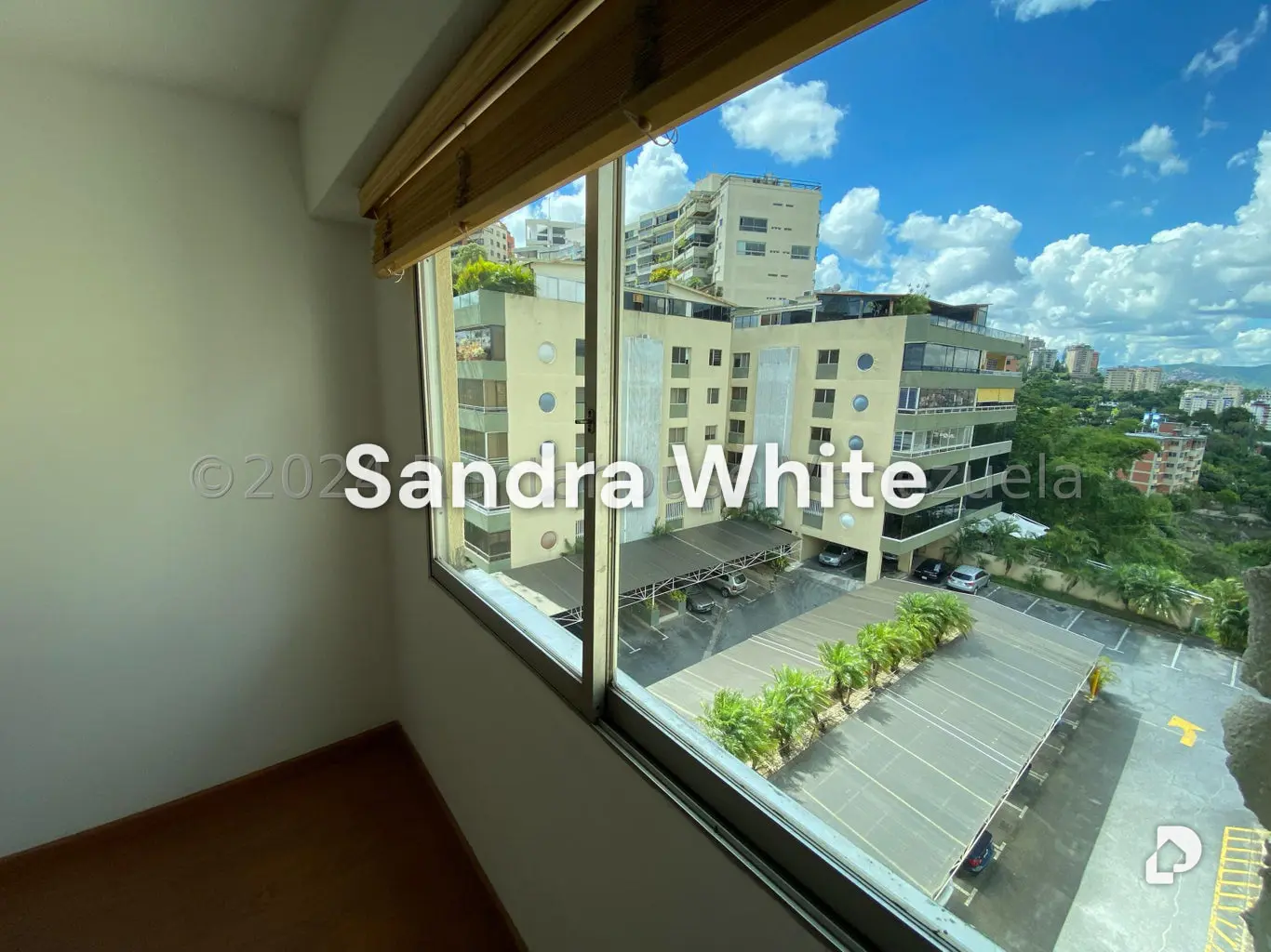 Penthouse en Chulavista. 27-6993, Caracas – 10
