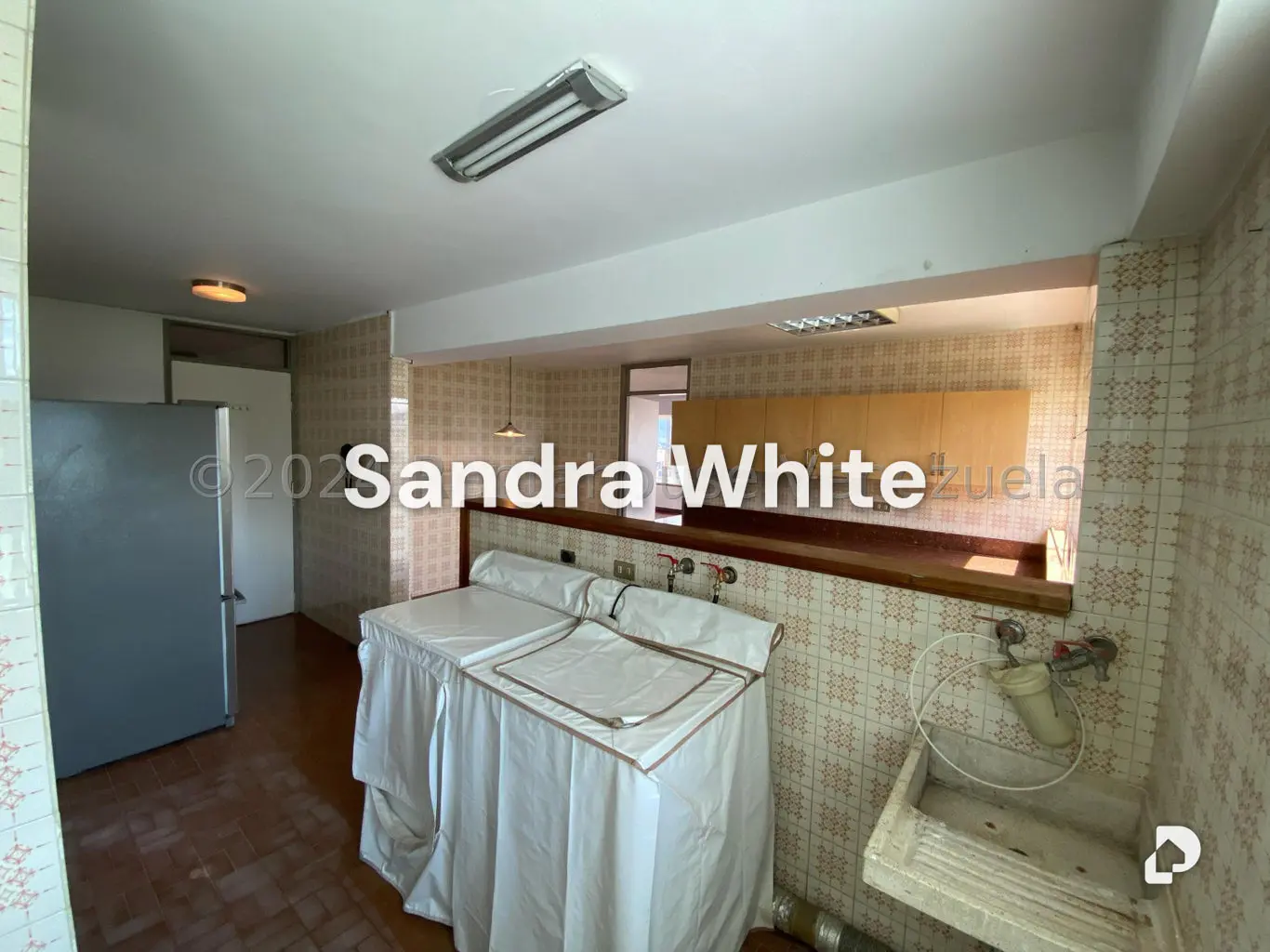 Penthouse en Chulavista. 27-6993, Caracas – 17
