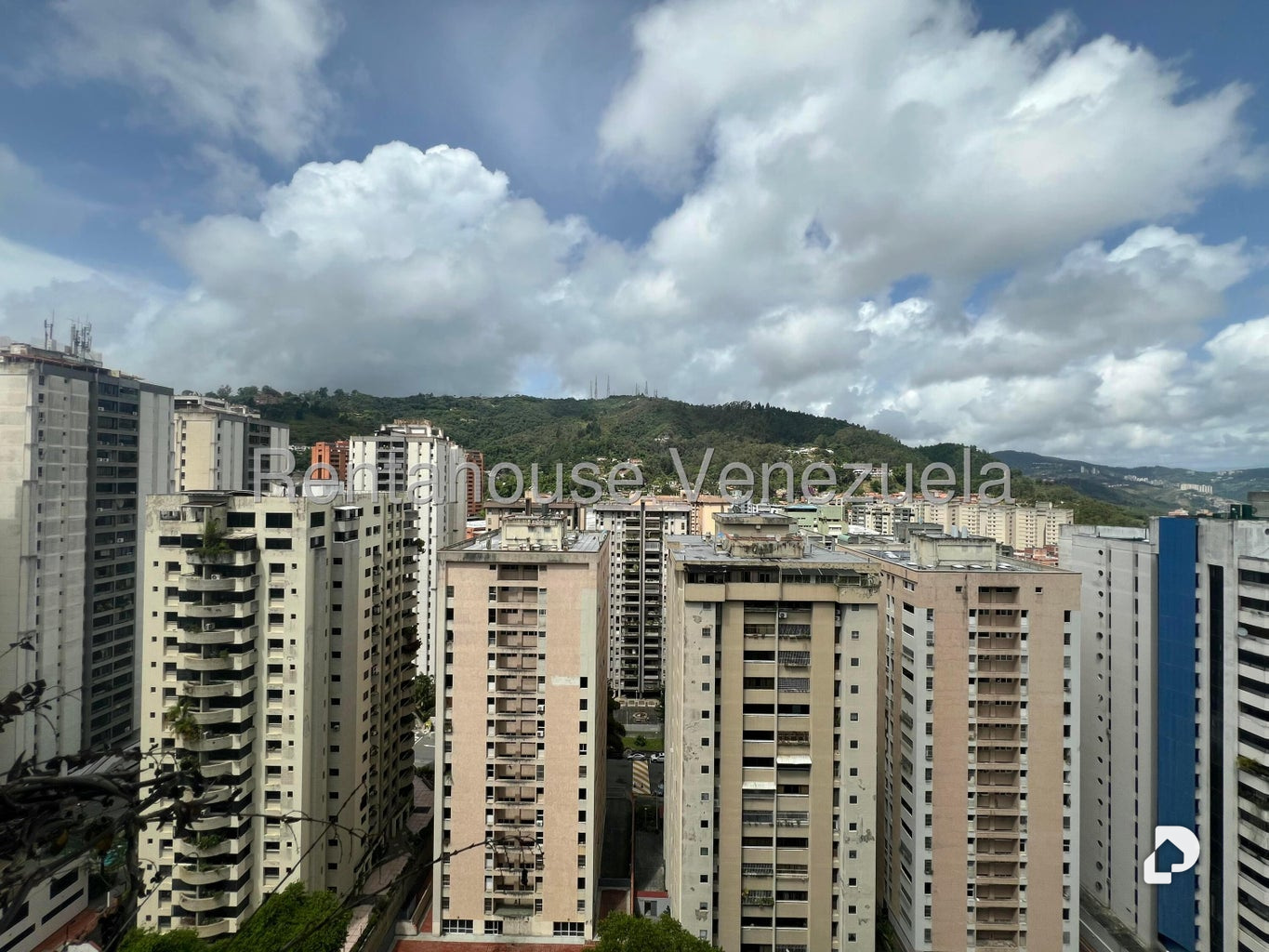 Apartamento en El Cigarral, Caracas