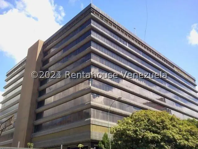 Office in La California Norte, Caracas - 1