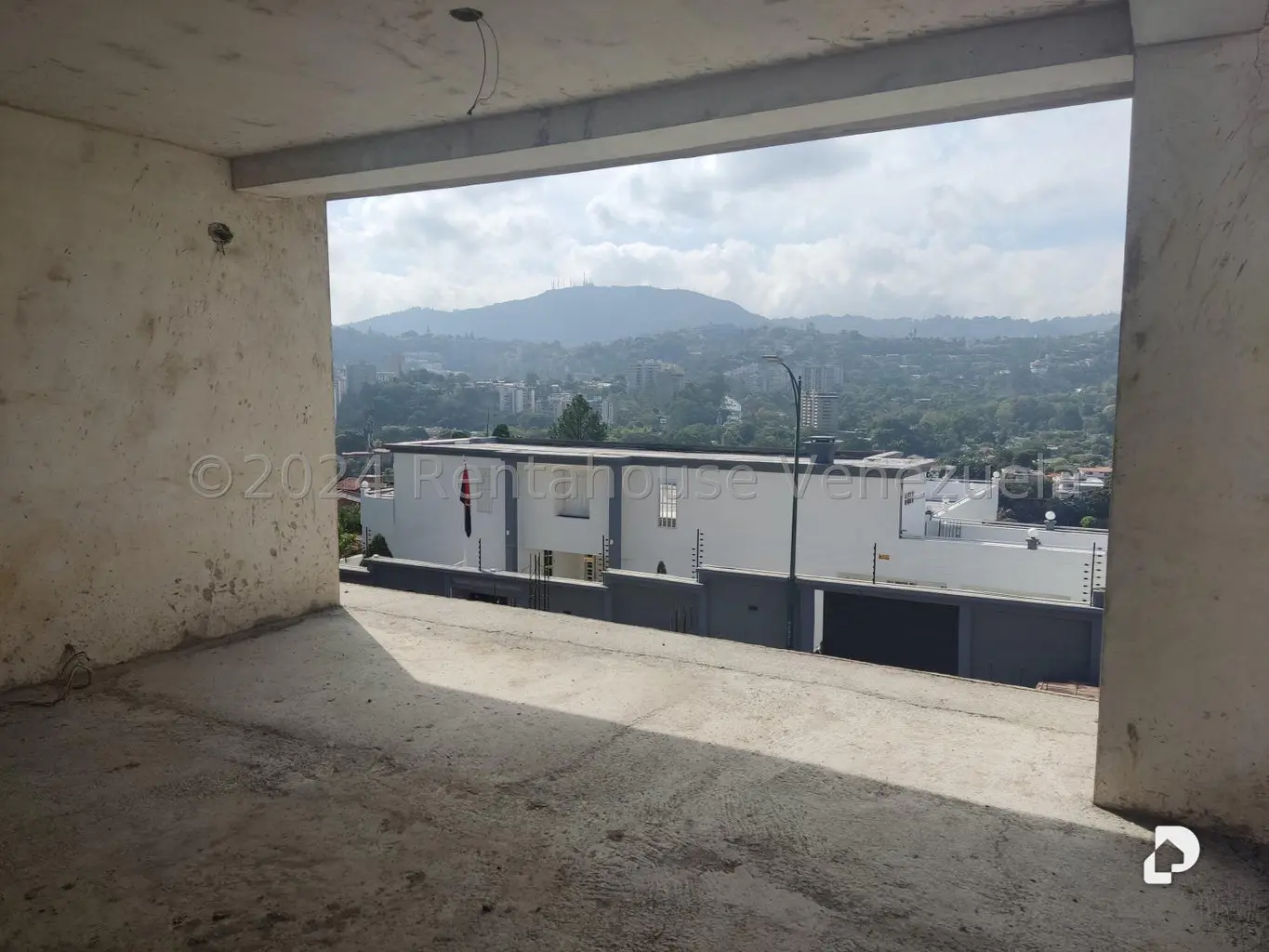 Casa en Prados del Este, Caracas – 26