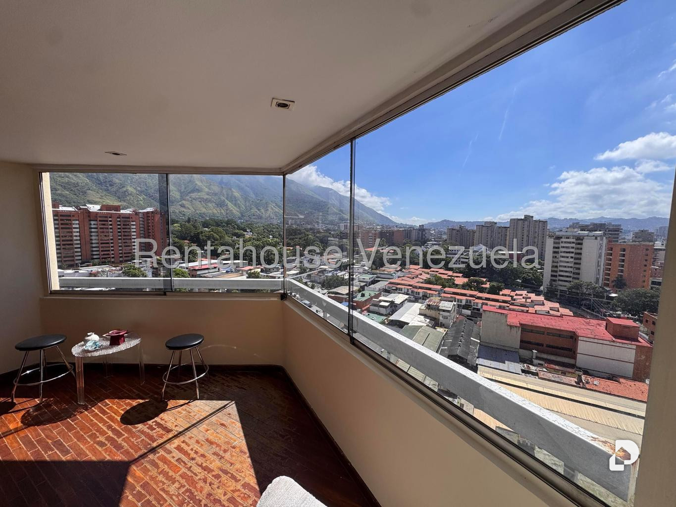 Apartment in Los Dos Caminos, Caracas – 6