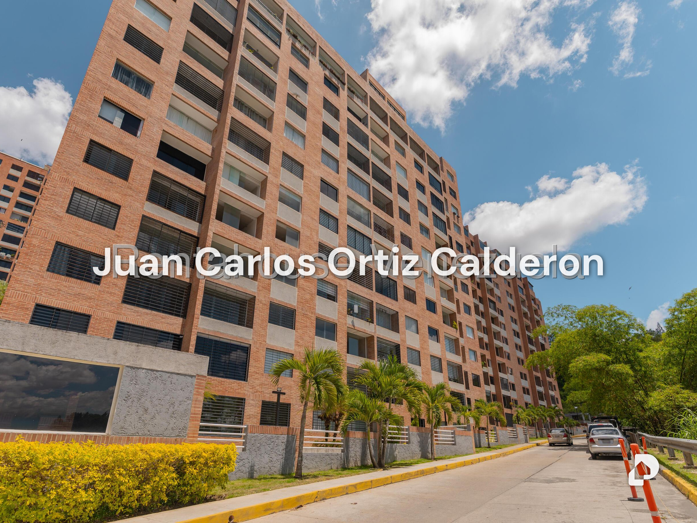 Apartment in Colinas de La Tahona, Caracas – 1