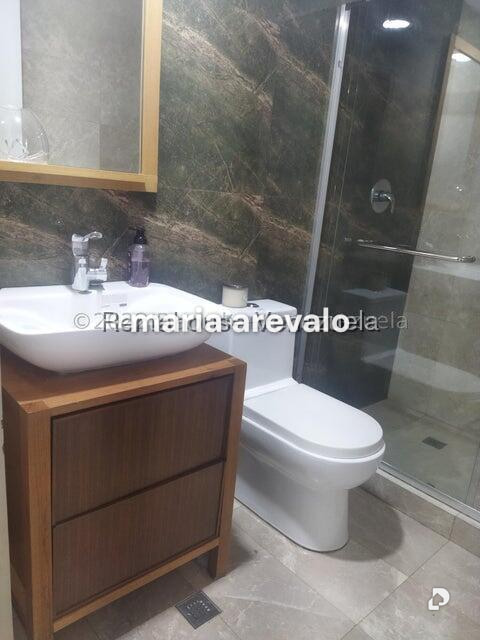 Apartamento en Campo Alegre, Caracas – 25