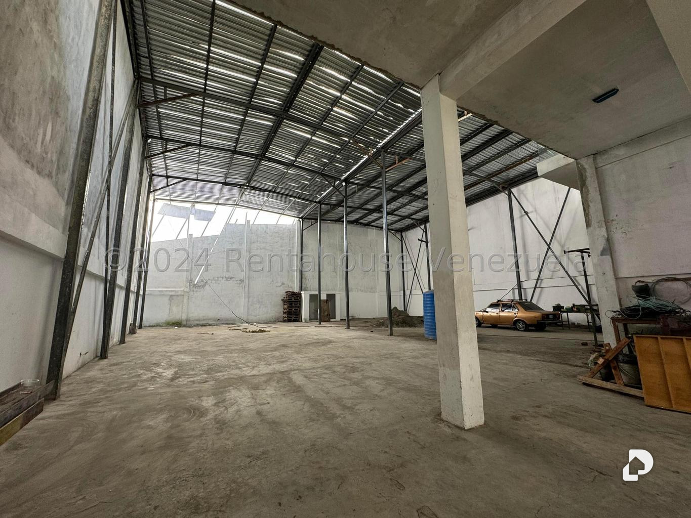 Warehouse in San Juan, Caracas – 2