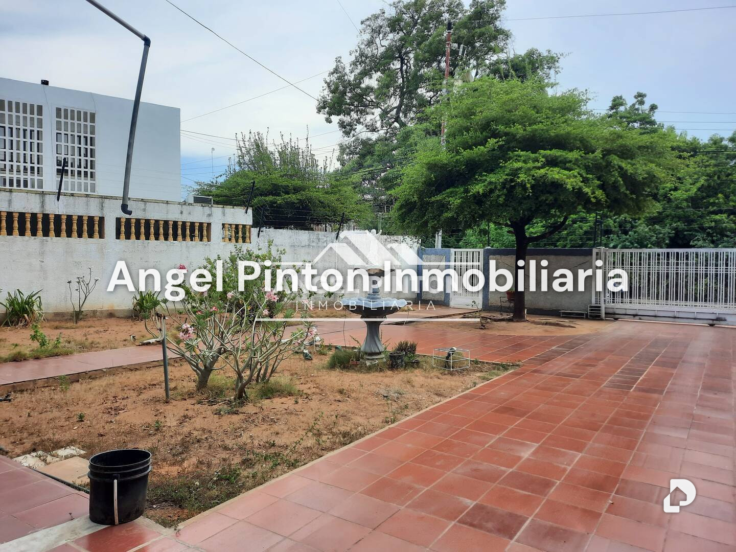 Casa en Richmond, Maracaibo – 24
