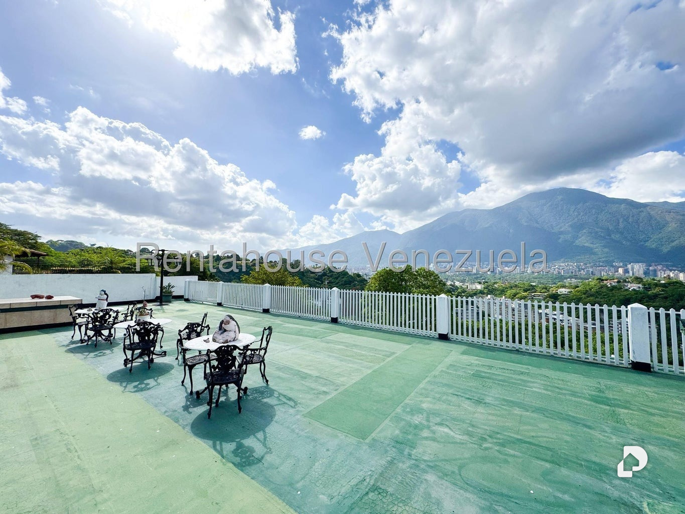 Casa en San Luis, Caracas – 32