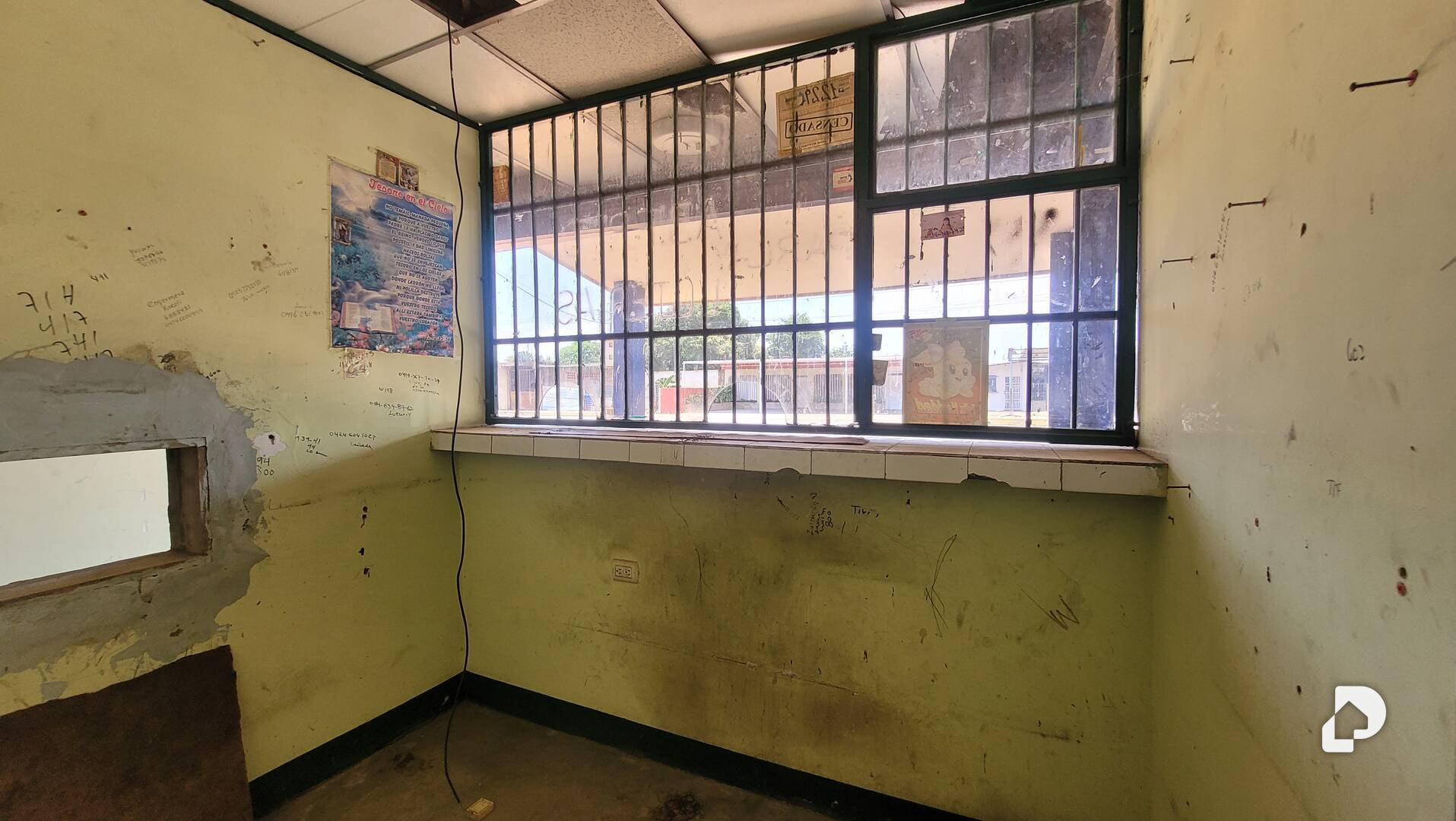 Commercial space in Barrio Carmelo Urdaneta, Maracaibo – 5