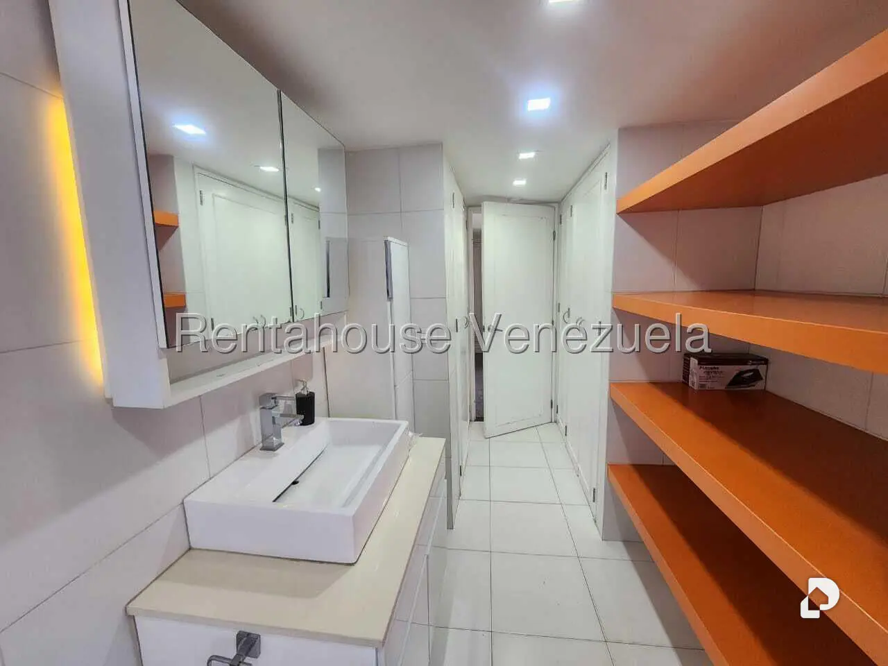 Apartamento en El Rosal, Caracas – 9