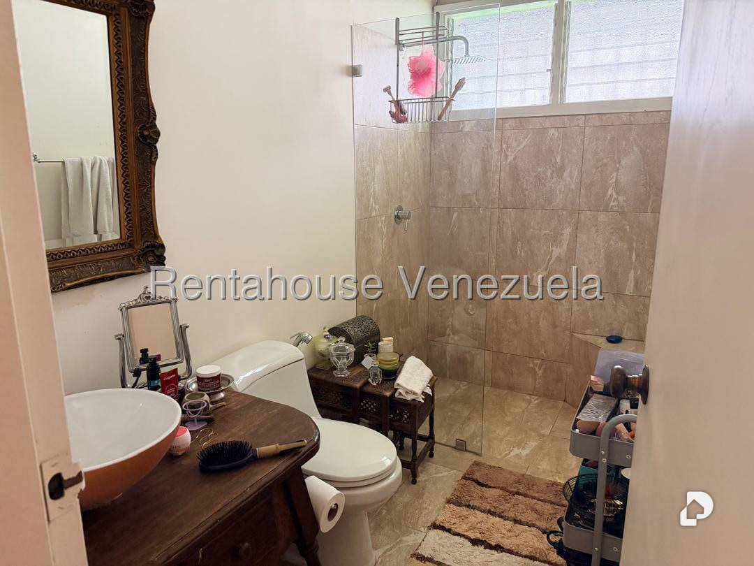 House in El Hatillo, Caracas – 24