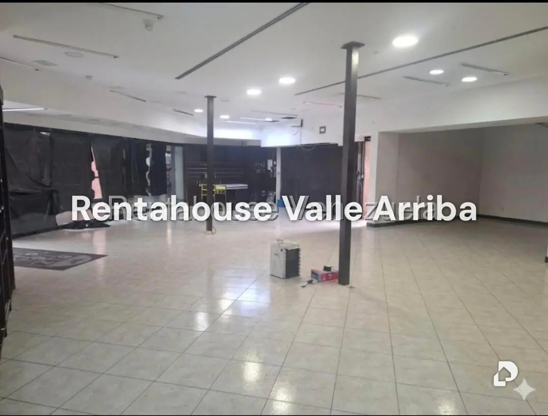 Local comercial en Santa Fe Norte, Caracas – 7