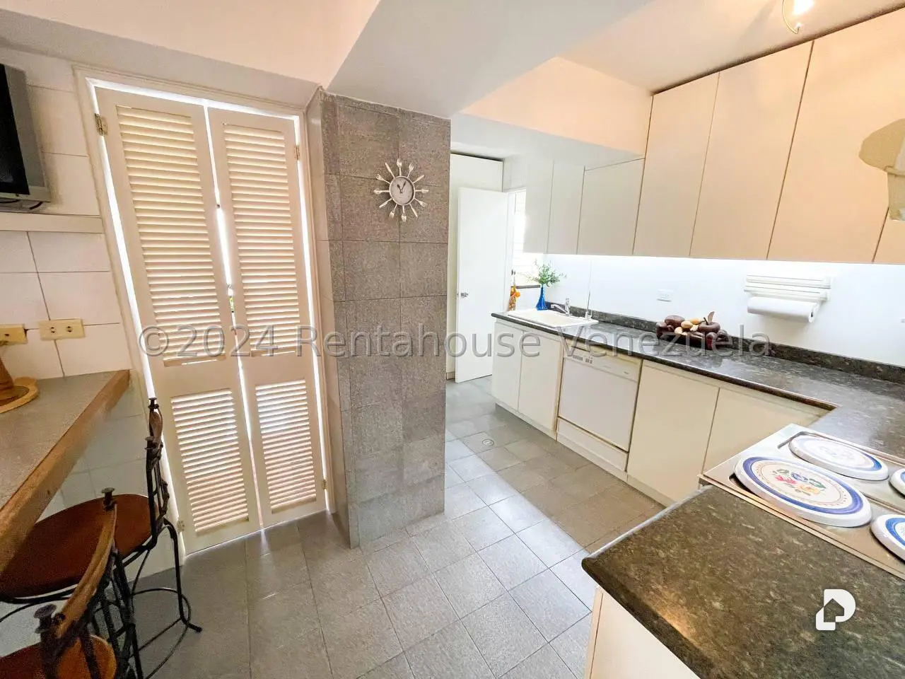 Apartamento en Los Naranjos (del Cafetal), Caracas – 17