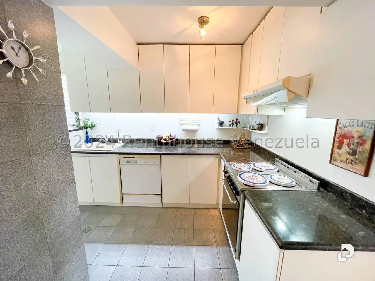 Apartamento en Los Naranjos (del Cafetal), Caracas – 16