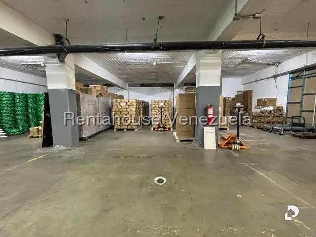 Local comercial en Boleíta Sur, Caracas – 16