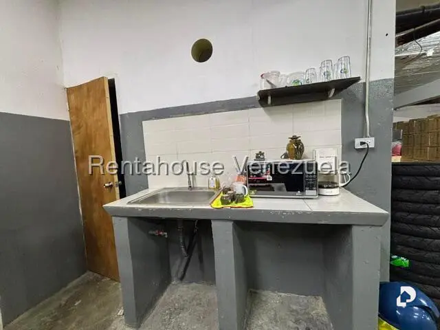 Local comercial en Boleíta Sur, Caracas – 10