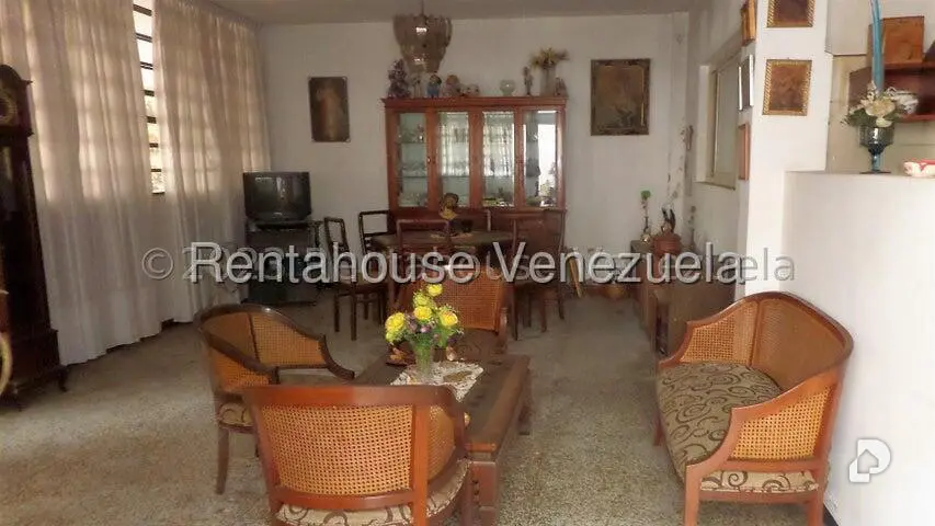 Casa en Sebucan, Caracas – 15