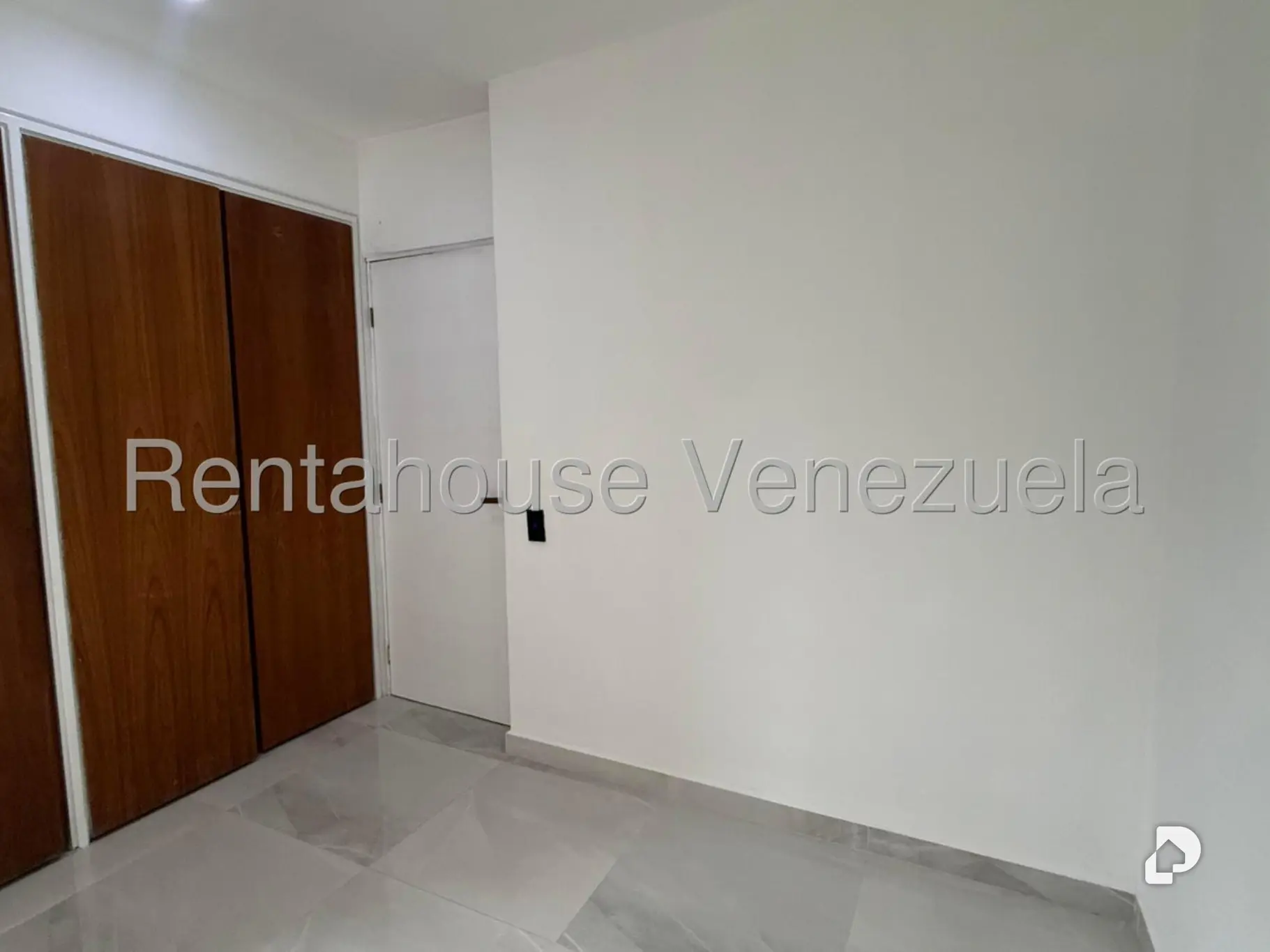 Apartamento en Parroquia San Bernardino, Caracas – 15