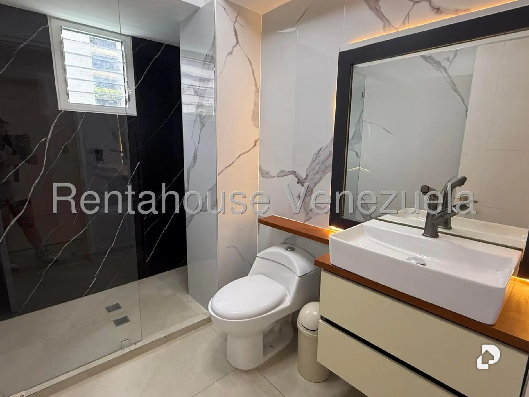 Apartamento en Parroquia San Bernardino, Caracas – 16