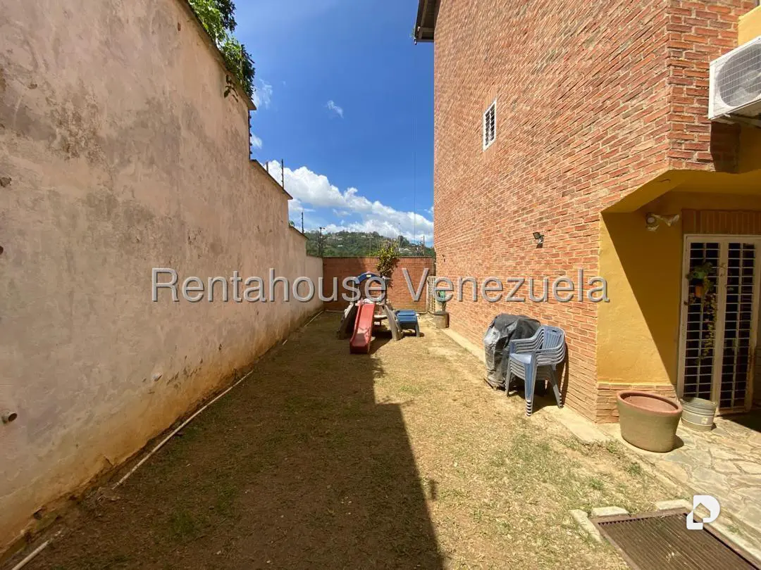 House in La Unión, Caracas – 10