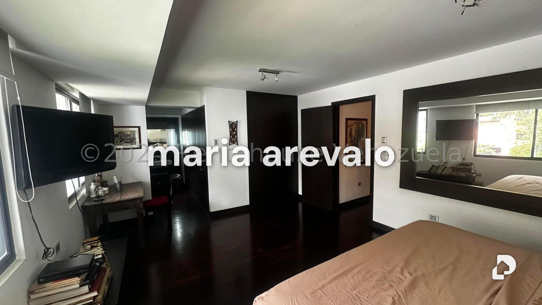 Apartamento en Las Mercedes, Caracas – 24
