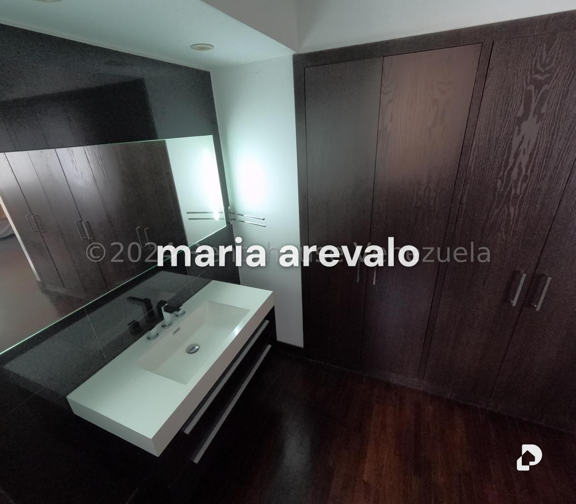 Apartamento en Las Mercedes, Caracas – 26