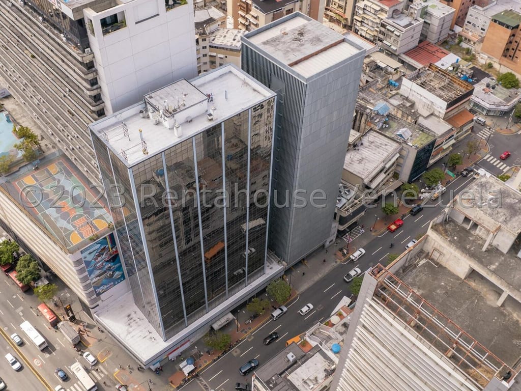 Edificio en Chacao, Caracas - 1