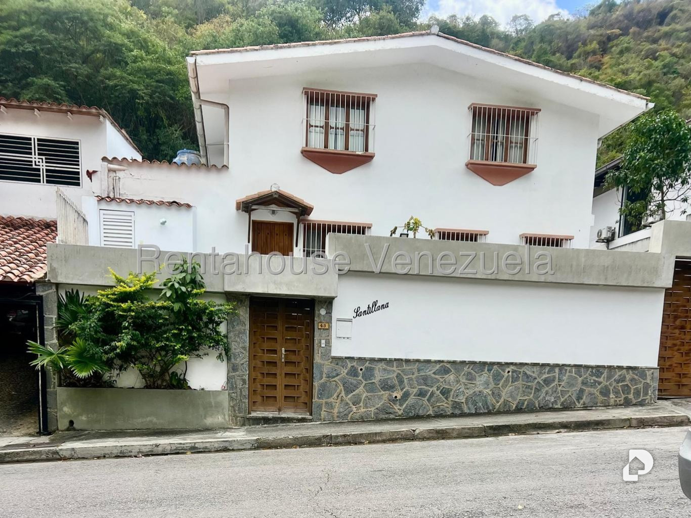 Casa en Santa Sofía, Caracas – 25