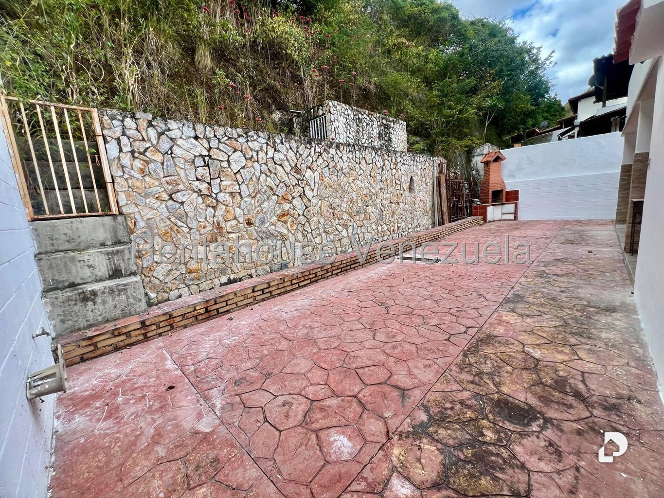 Casa en Santa Sofía, Caracas – 13