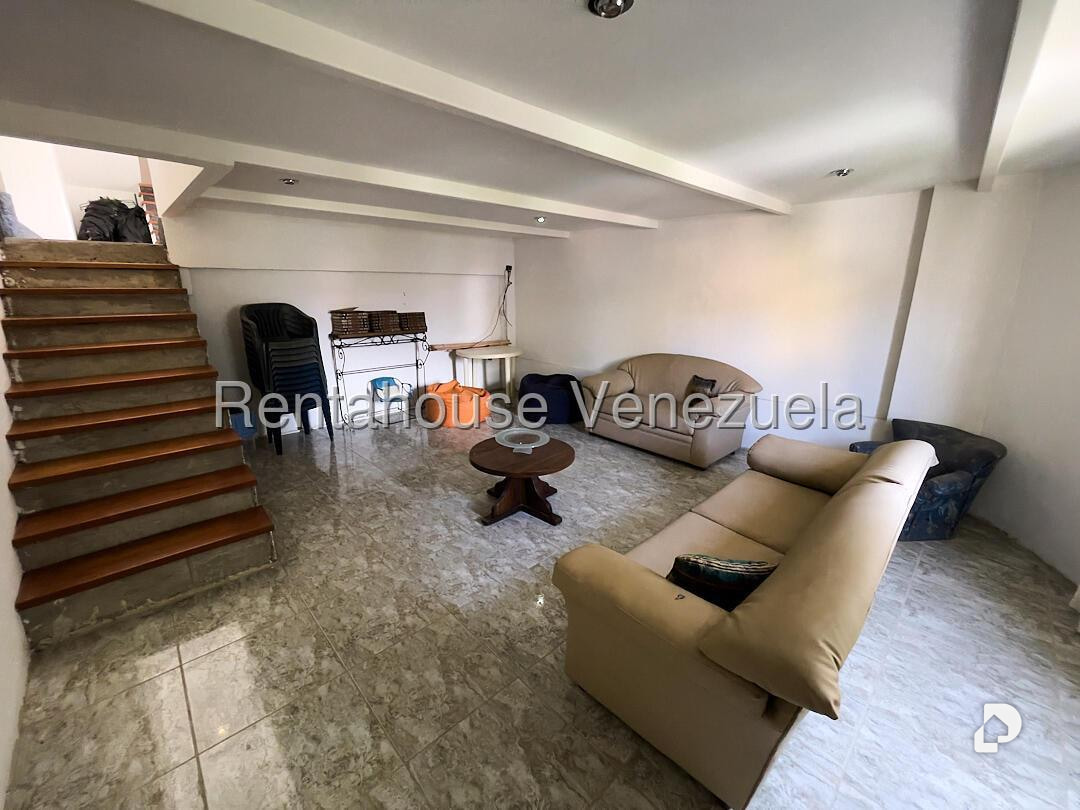 Casa en Lomas del Halcon, Caracas – 10
