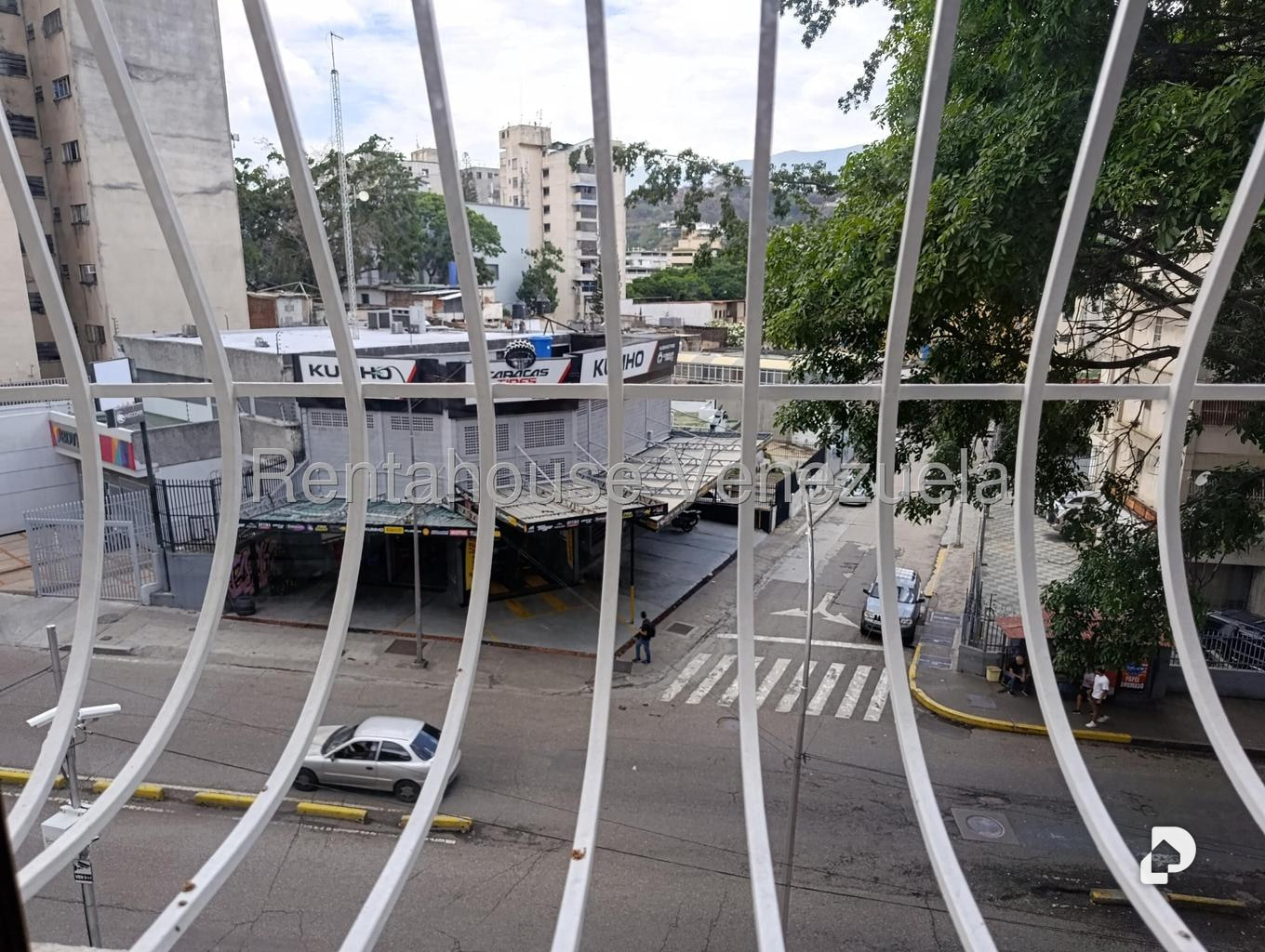 Apartment in Los Rosales, Caracas – 12