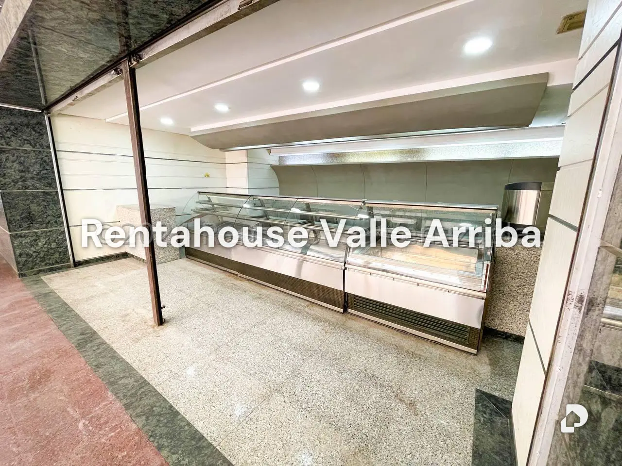 Local comercial en Los Palos Grandes, Caracas – 6