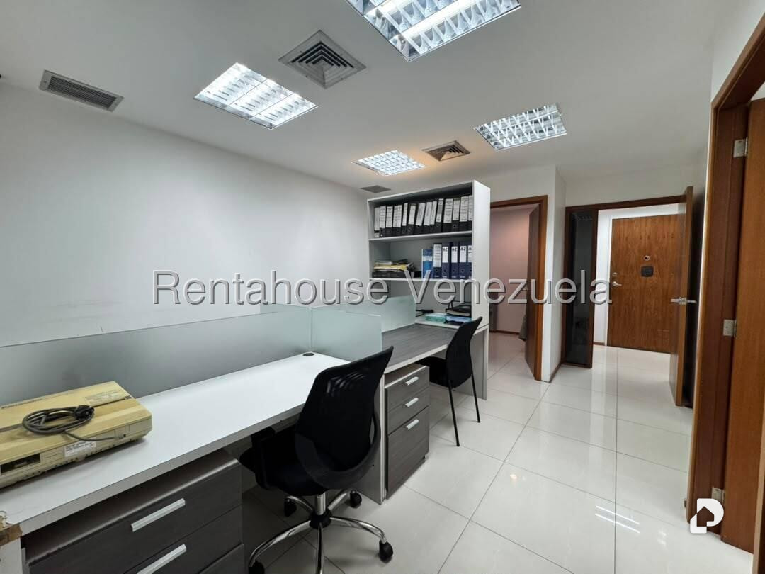 Oficina en Bello Monte, Caracas – 9