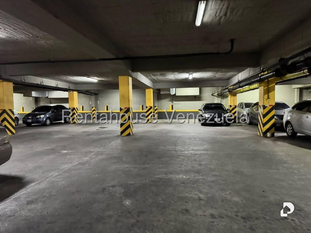 Oficina en Bello Monte, Caracas – 21