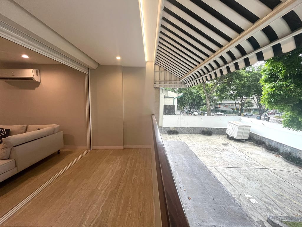 Apartamento en Altamira, Caracas - 1