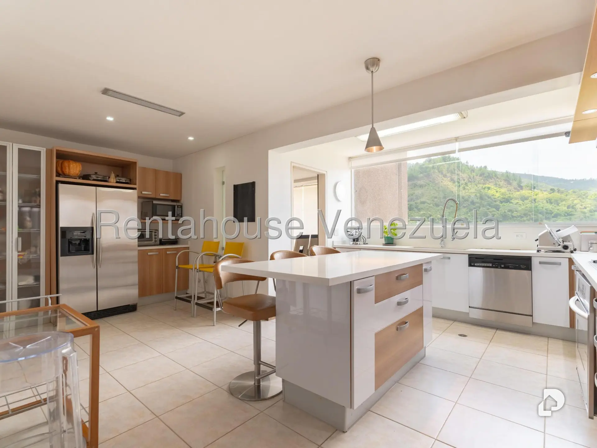 Apartamento en Las Esmeraldas, Caracas – 13