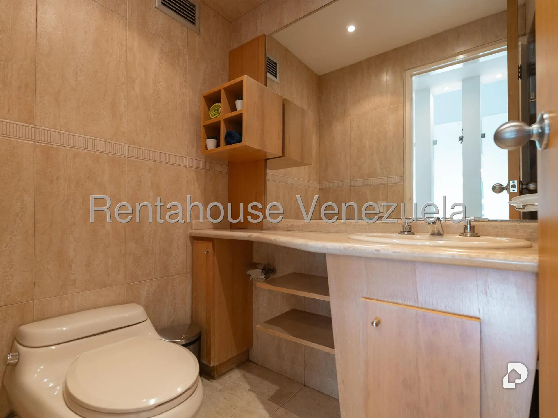Apartamento en Las Esmeraldas, Caracas – 14