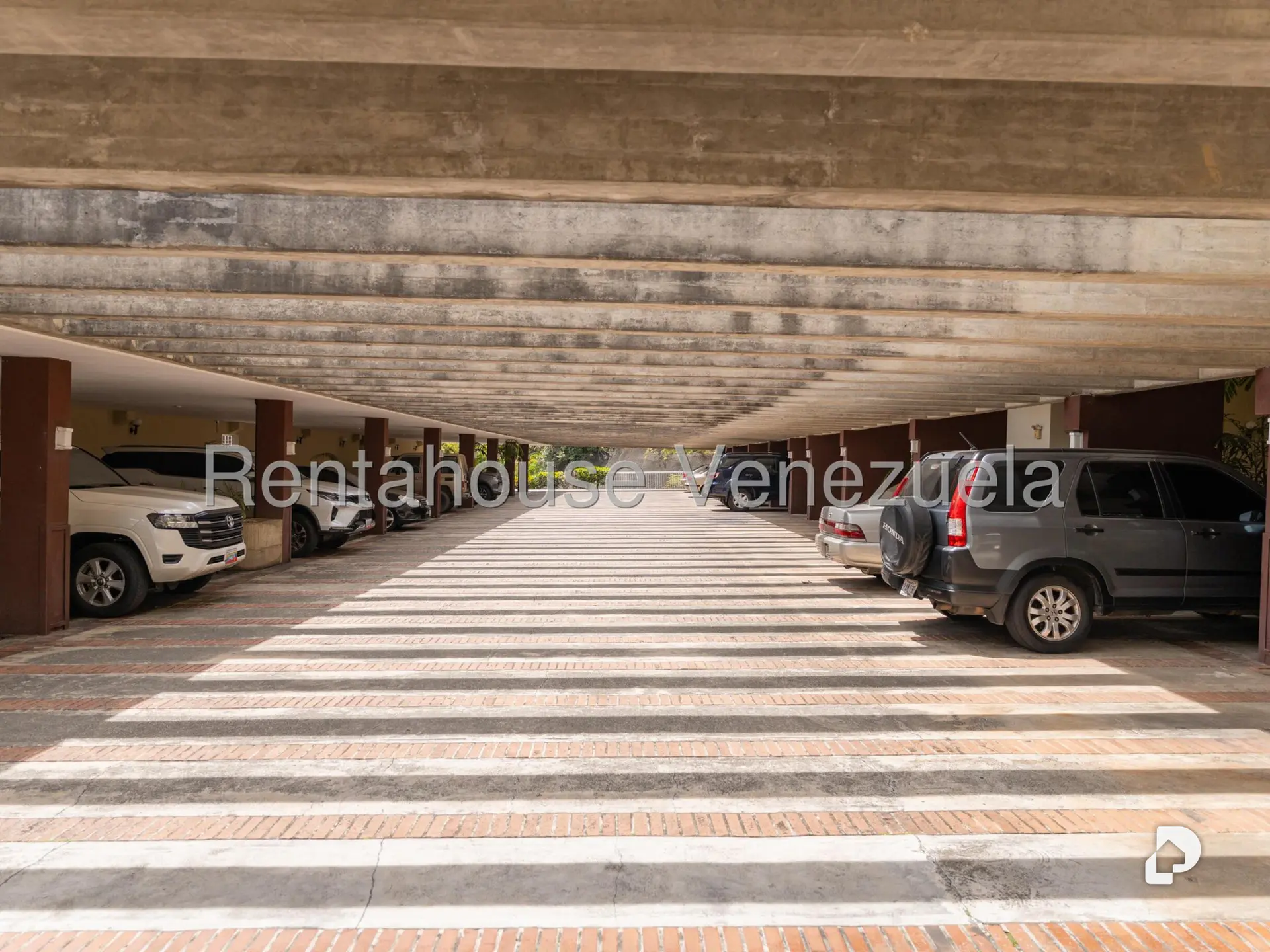 Apartamento en Las Esmeraldas, Caracas – 27
