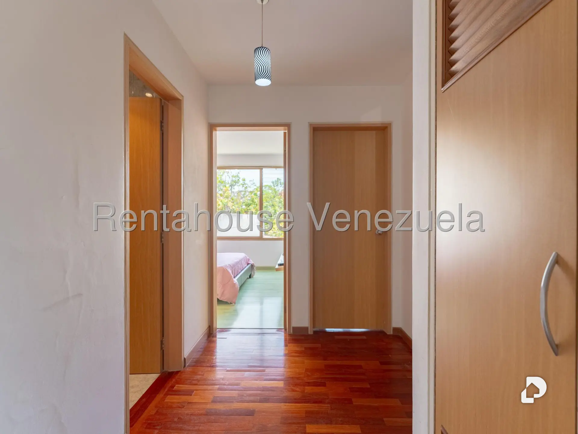 Apartamento en Las Esmeraldas, Caracas – 15
