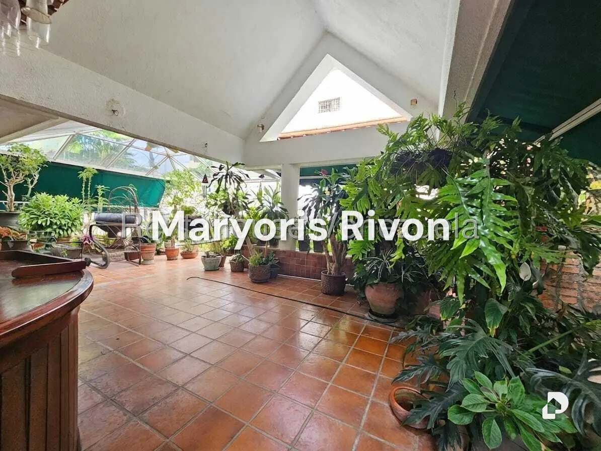 Casa en Alto Prado, Caracas – 27