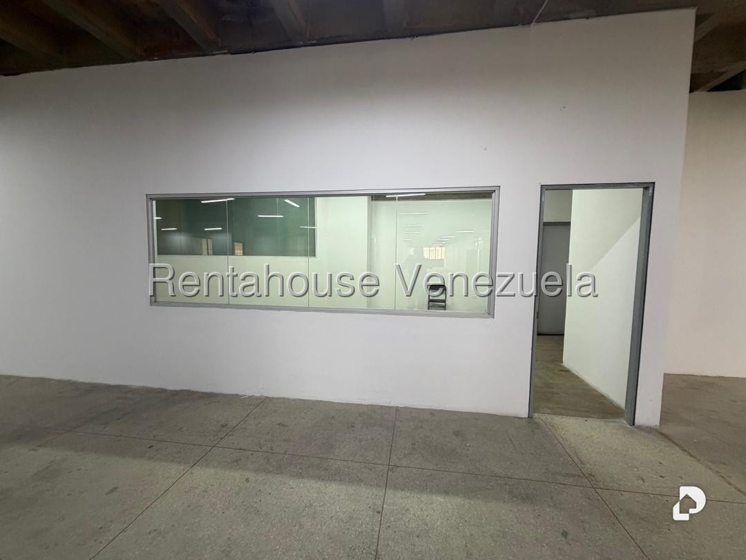Local comercial en El Valle, Caracas – 9