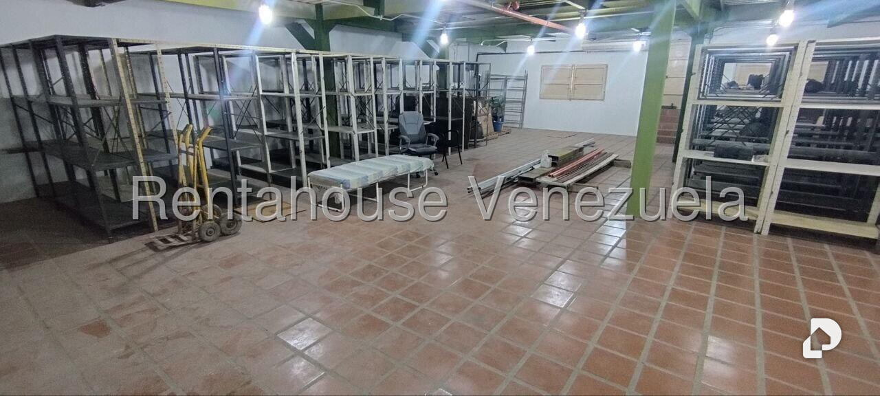Edificio en Petare, Caracas – 12