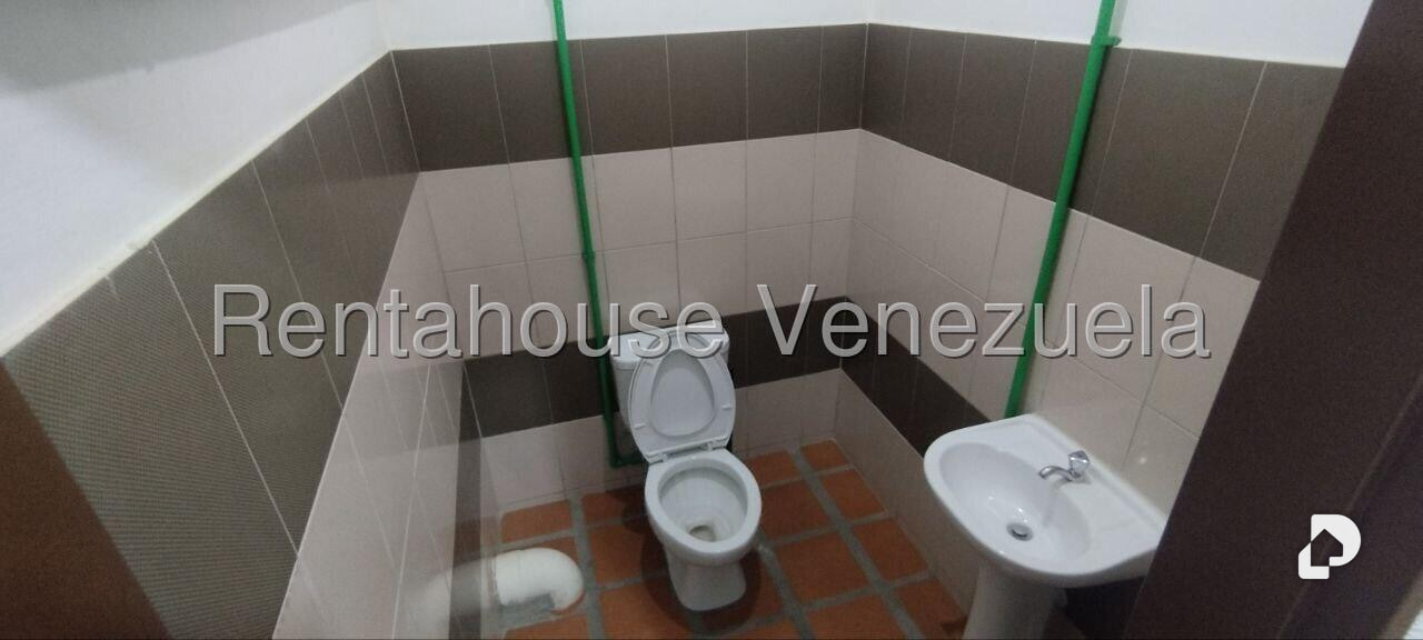 Edificio en Petare, Caracas – 16