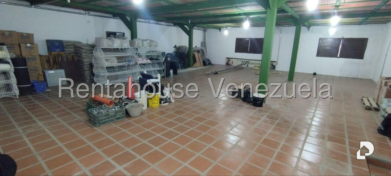 Edificio en Petare, Caracas – 15