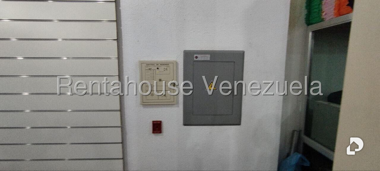 Edificio en Petare, Caracas – 23