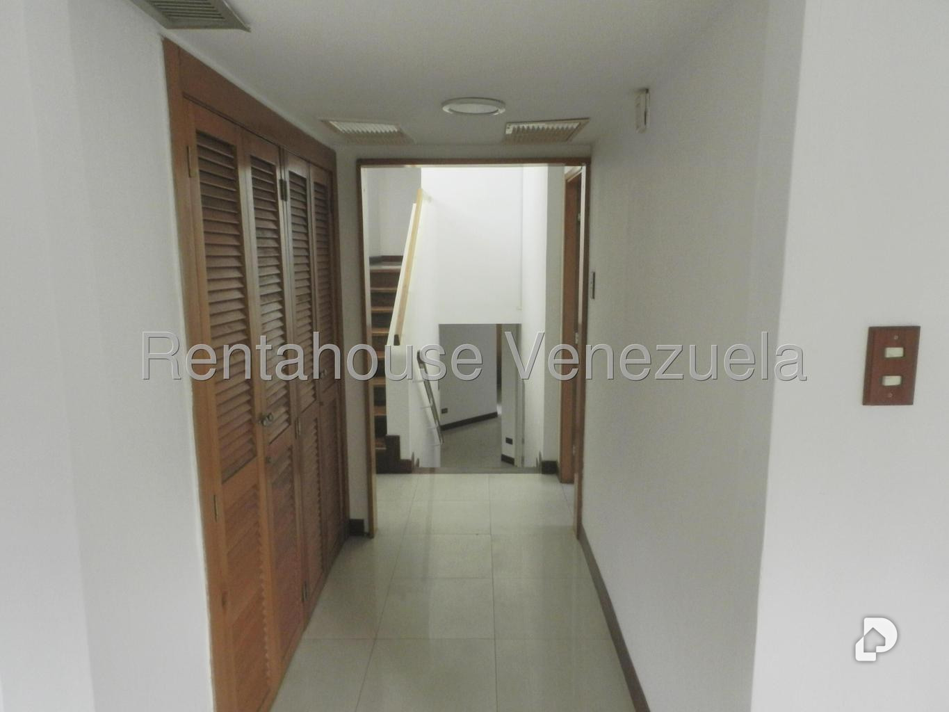 Apartamento en Las Mercedes, Caracas – 11