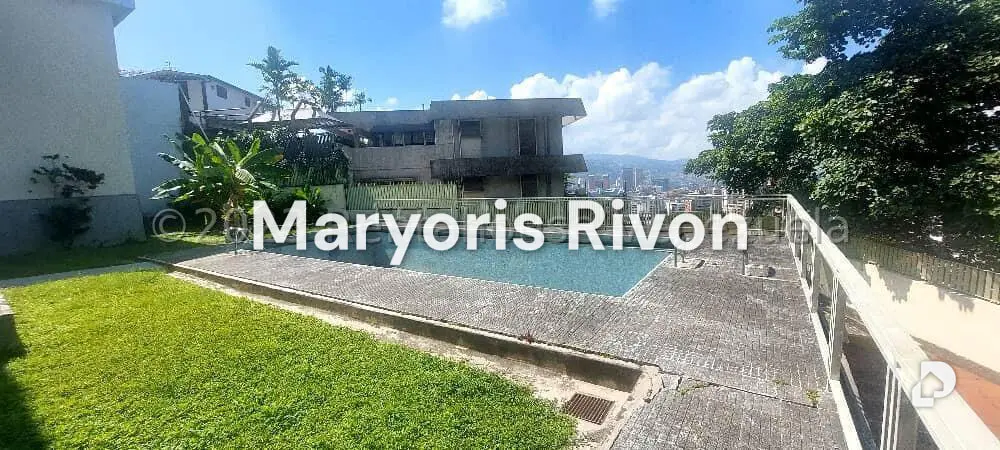 Casa en Alta Florida, Caracas – 21